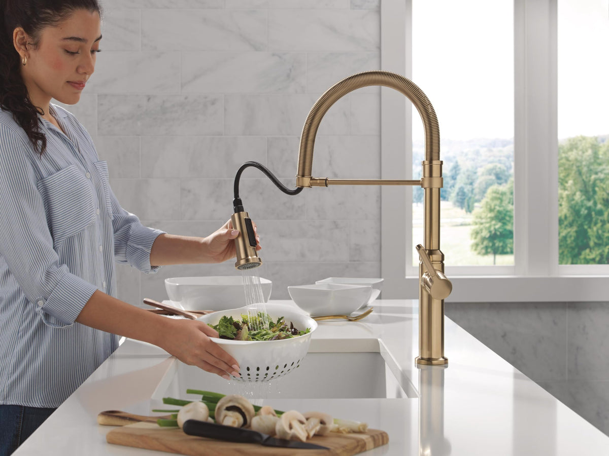 Commercial Kitchen Faucet with Pull-Down Sprayer