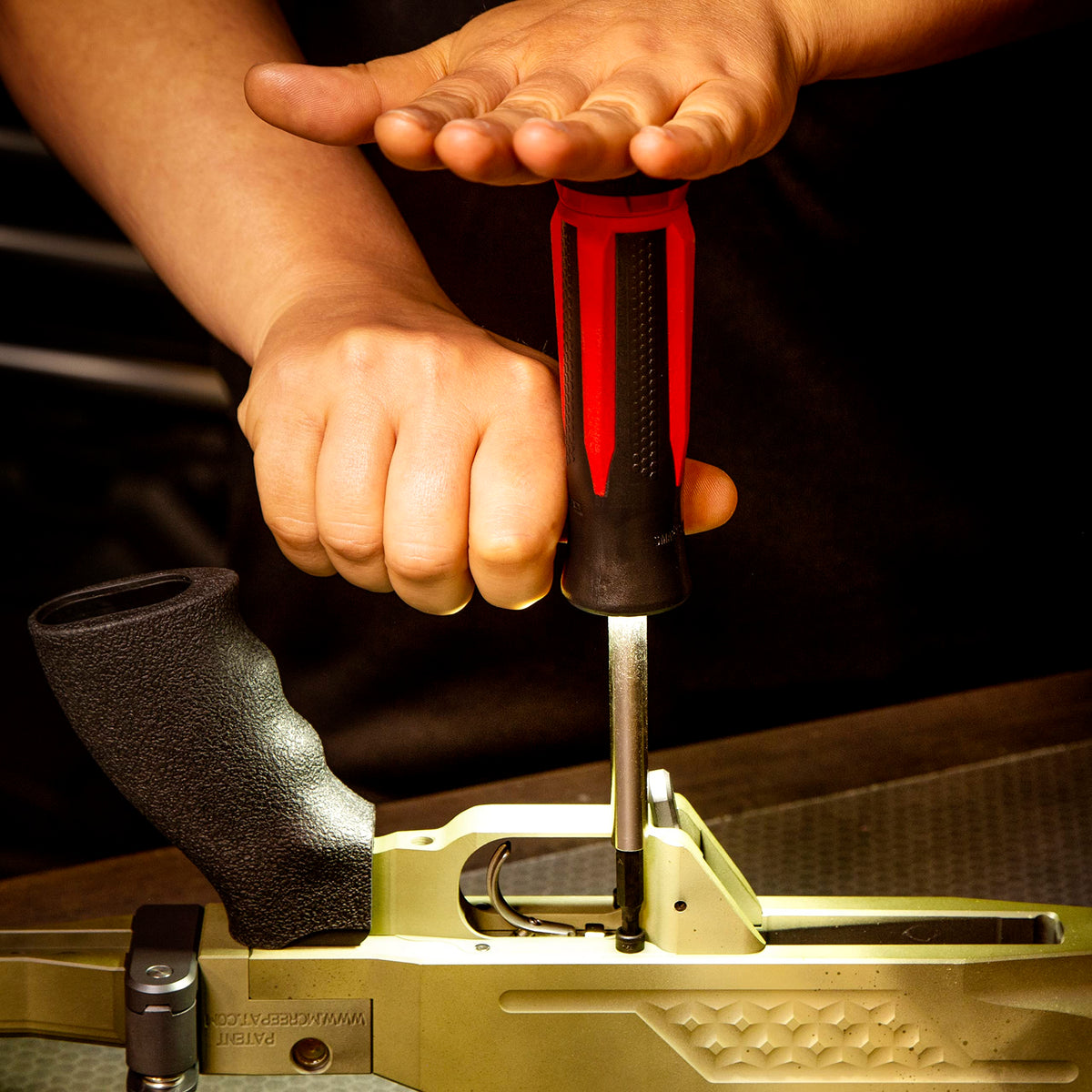 Precision Magnetic Screwdriver Set with LED Driver